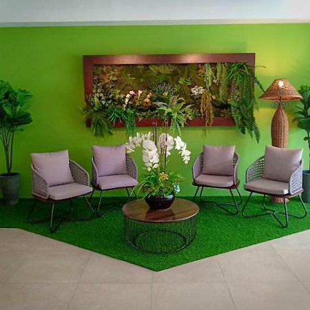 H Boutique Hotel Xplorer Loke Yew Kuala Lumpur Exterior photo