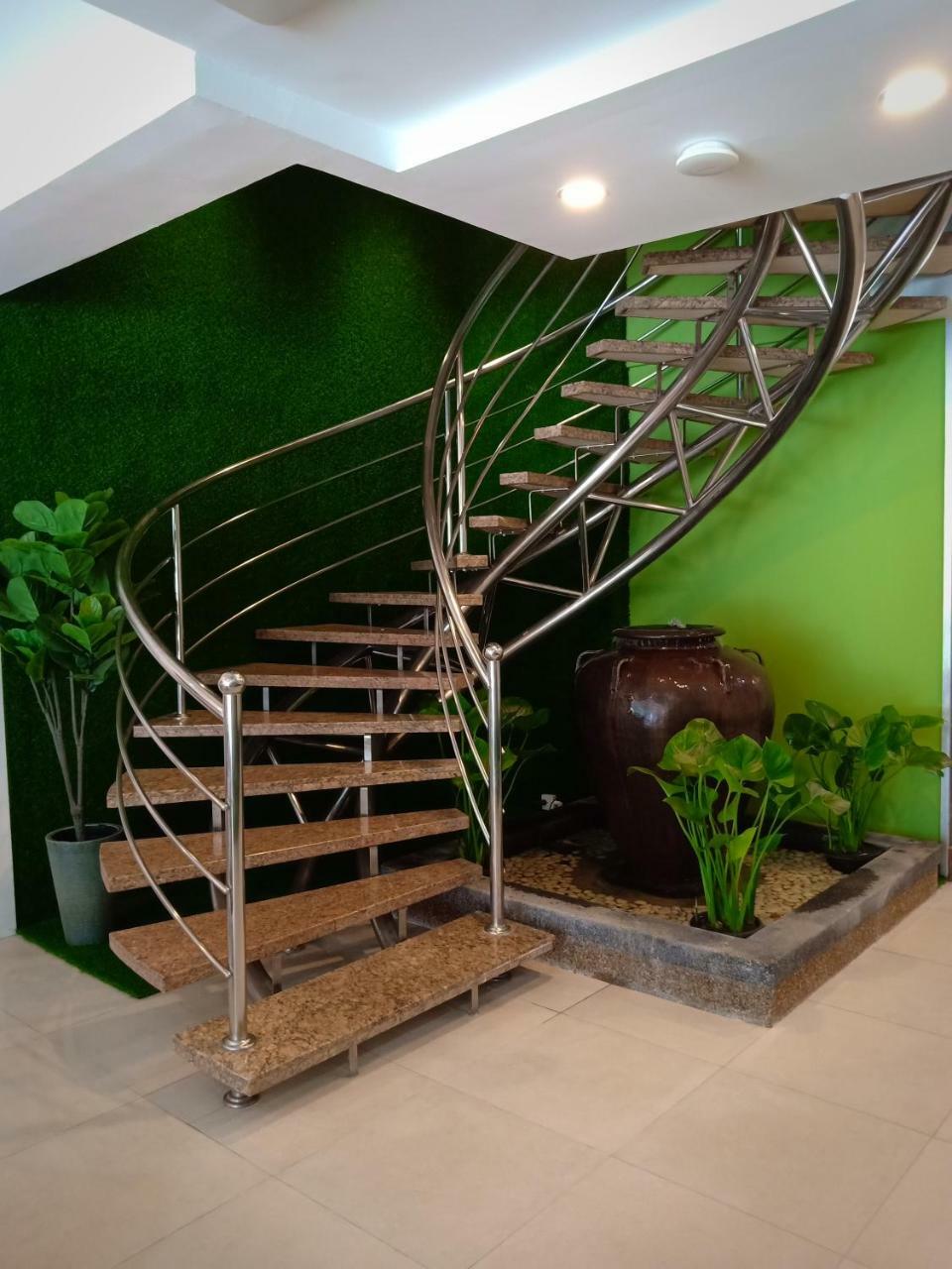 H Boutique Hotel Xplorer Loke Yew Kuala Lumpur Exterior photo